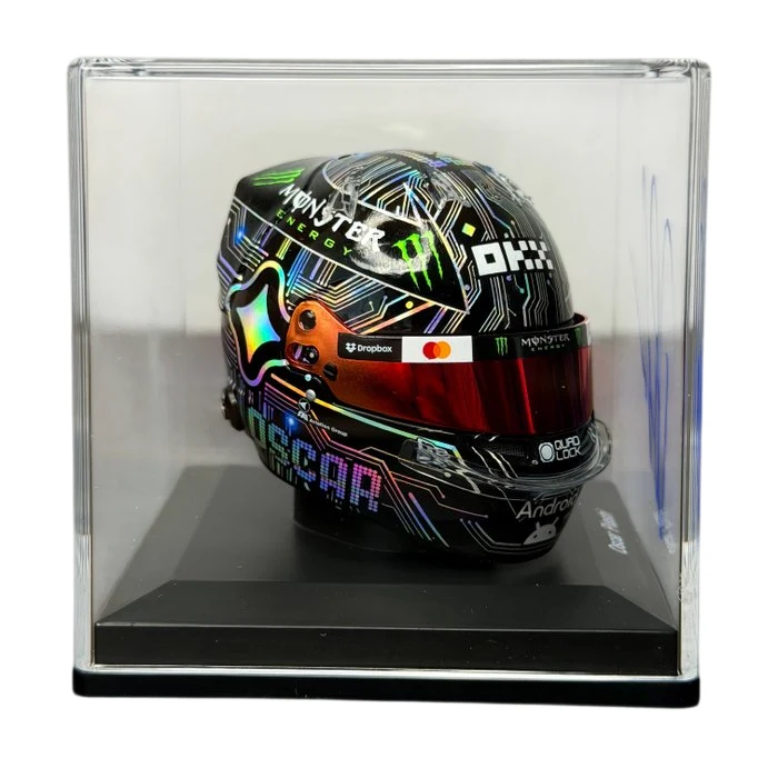 Mclaren - Oscar Piastri - 2025 - 1:5 model helmy