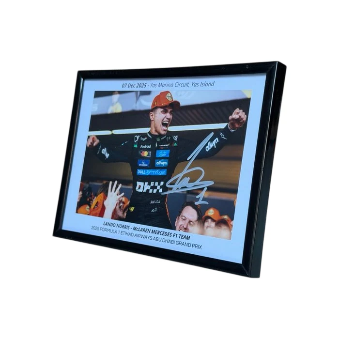 Fotografie - McLaren - Lando Norris - World Champion - 2025