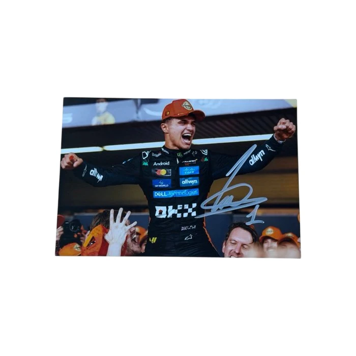 Fotografie - McLaren - Lando Norris - World Champion - 2025