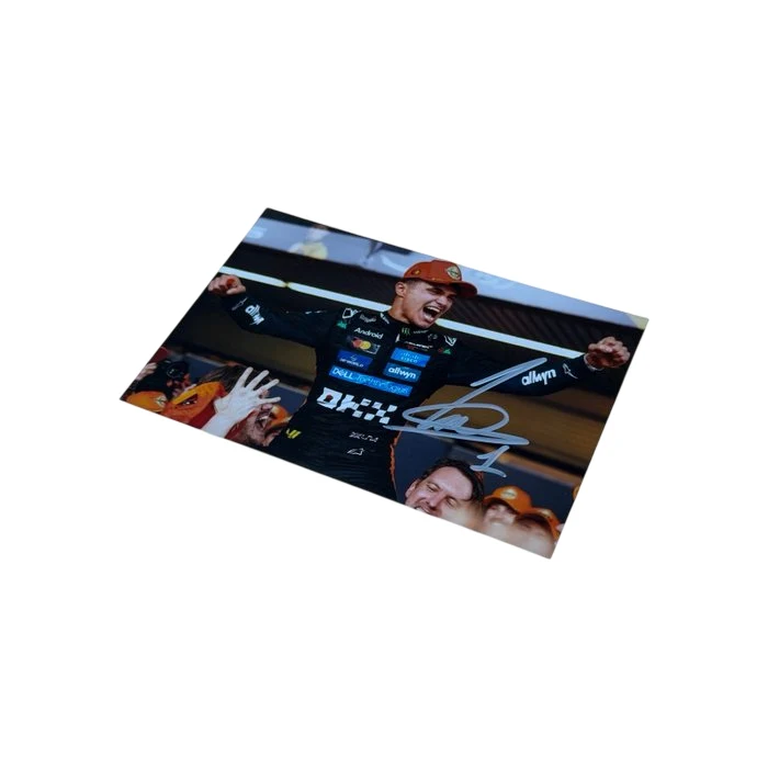 Fotografie - McLaren - Lando Norris - World Champion - 2025