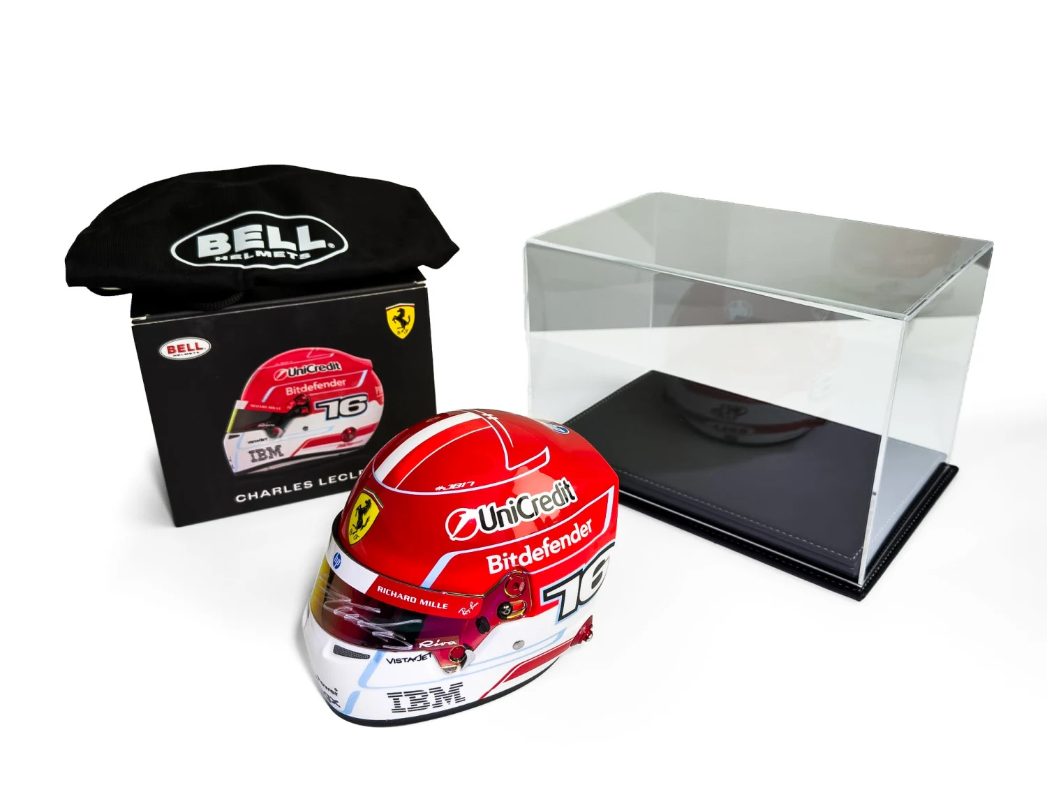 Helma 1:2 ve vitríně  - Ferrari - Charles Leclerc - 2026